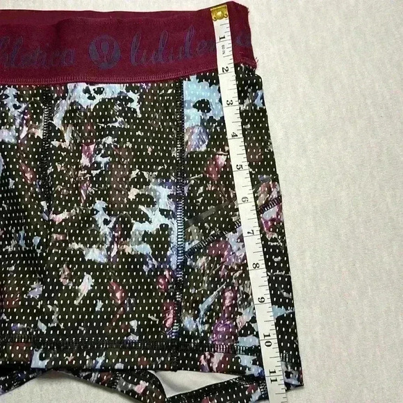 Lululemon What The Sport Short Floral Sport Tranquil Blue Purple Womens Size 4 - Picture 7 of 12